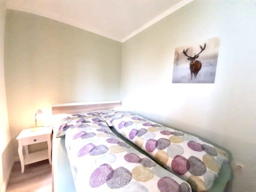 Gemütliches Bett (1,4mx2m)